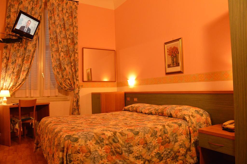 Genova 3*