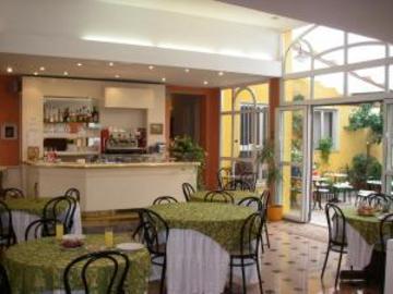 Hotel Genova